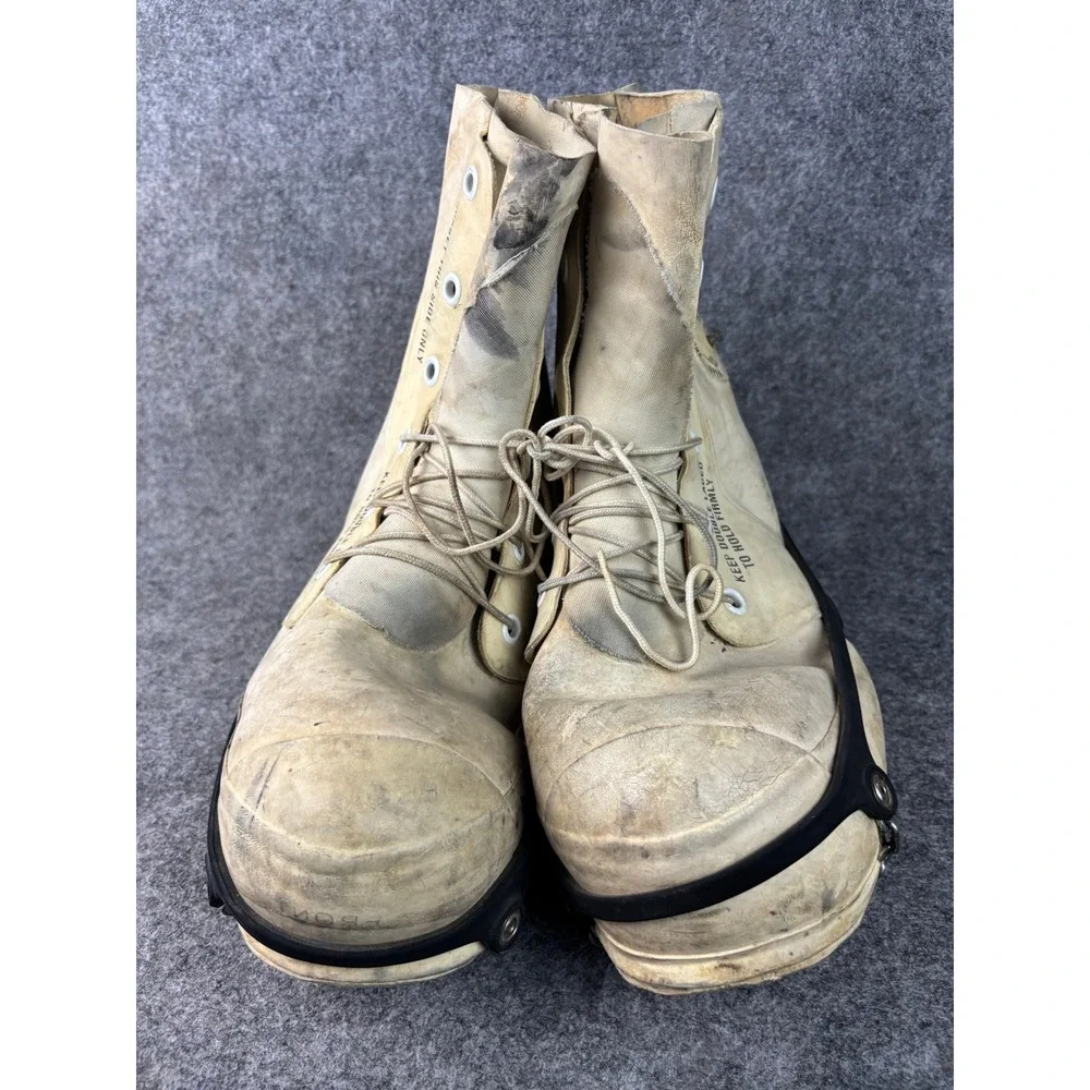 Vintage US Military Mickey Mouse Boots Mens 11XW White Extreme Cold Weather